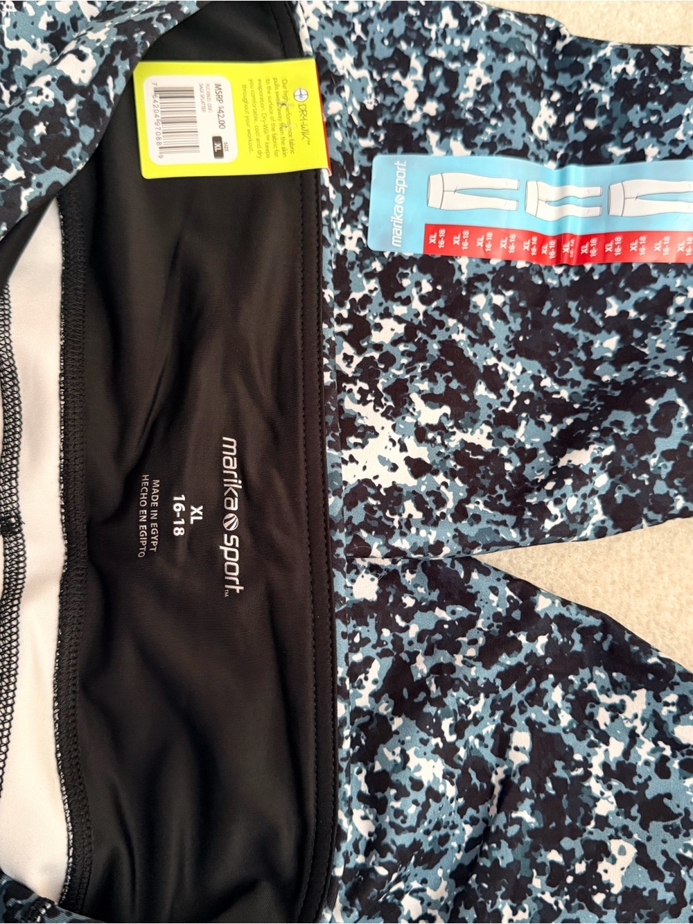 NWT Marika Black & White Speckled Capri Leggings - Picture 2 of 2